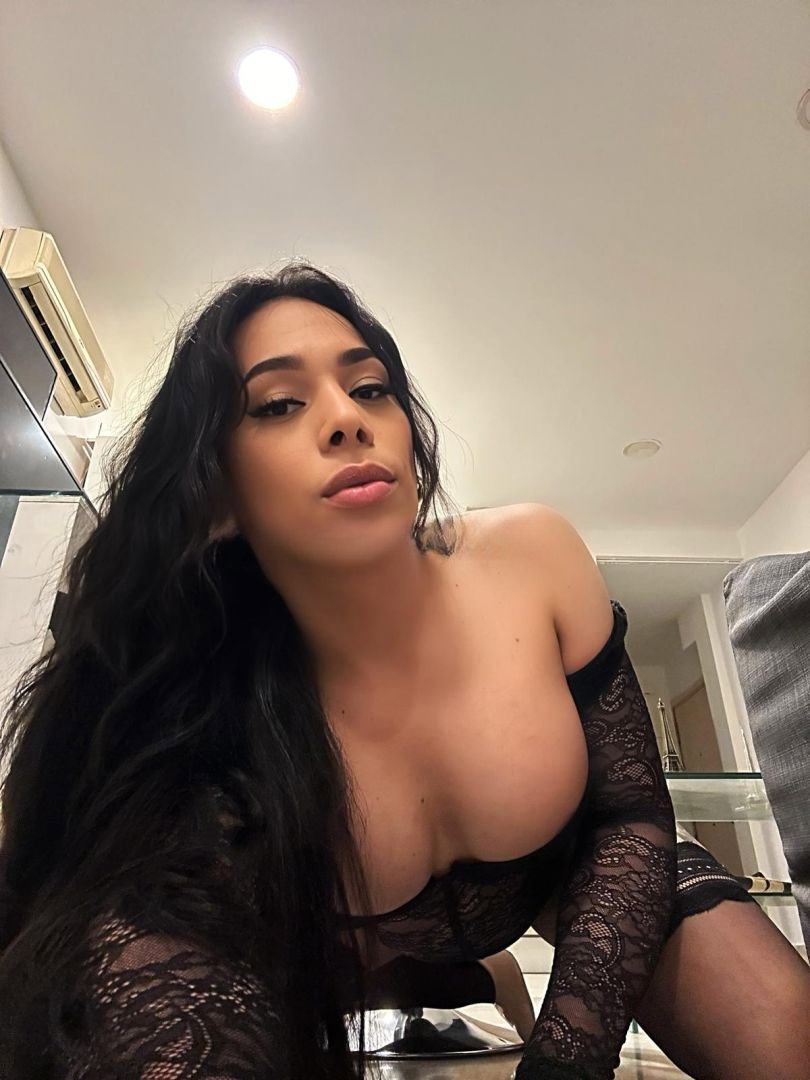 Veronica Gonzalez - photo 3