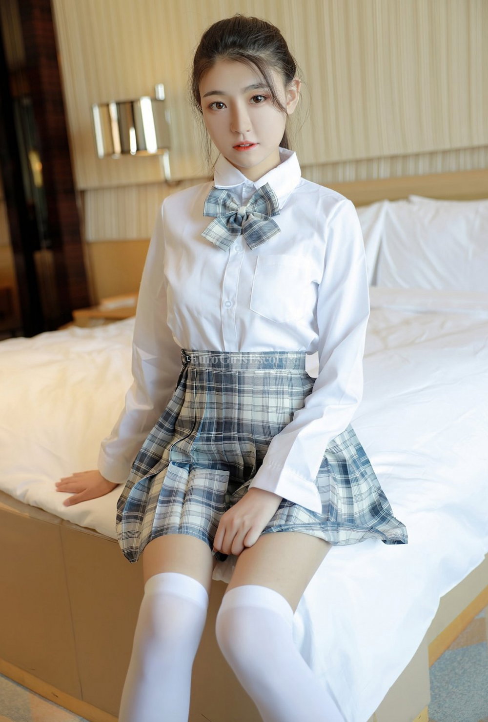 Yi-Na - photo 1