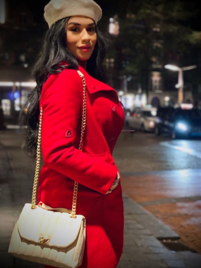 Isabella Amira - photo 8