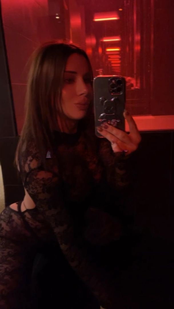 kira - foto
