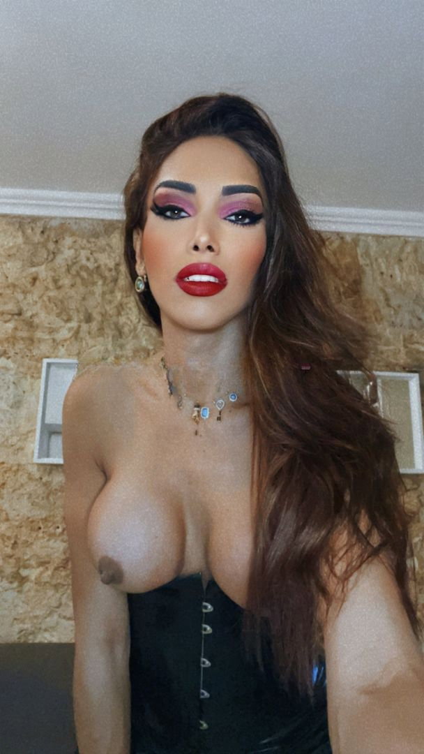 Camila Kardashian - foto 18