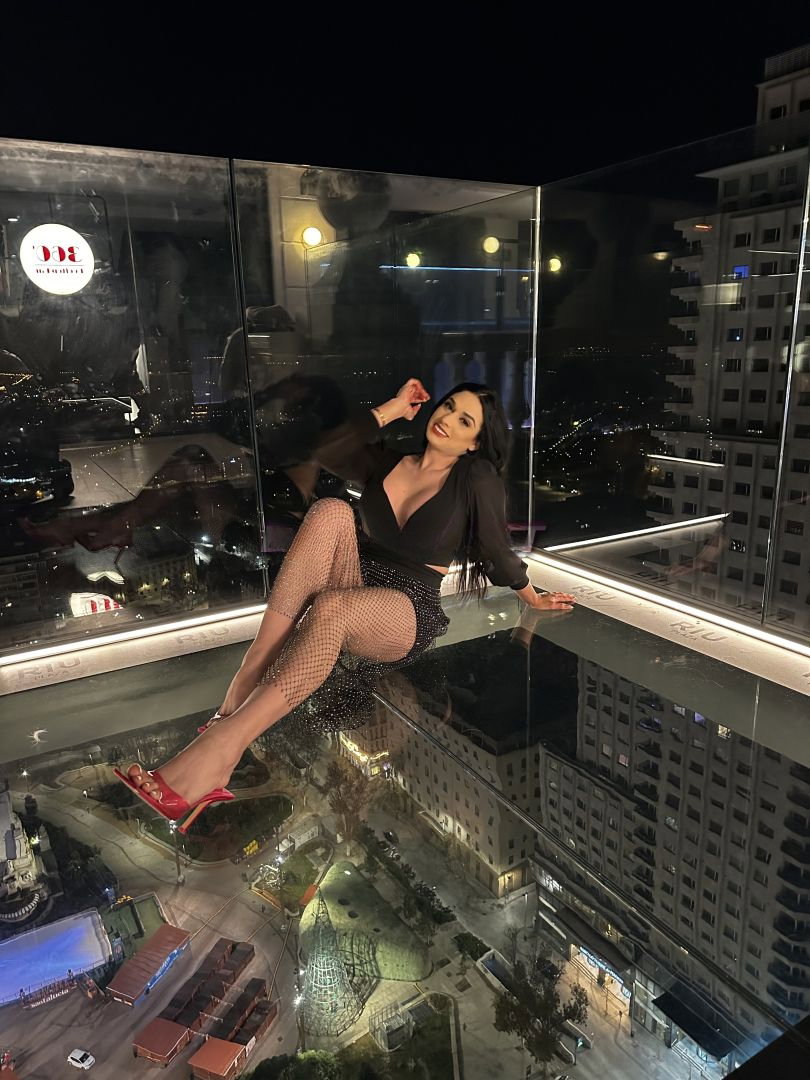 Vanessa Nakary - foto 5