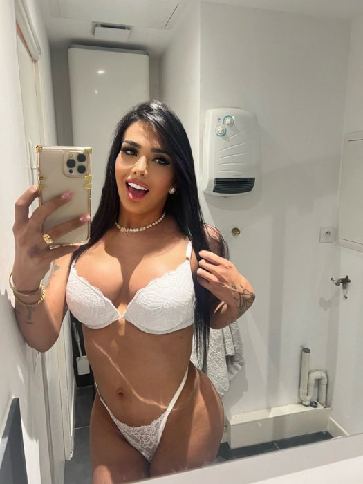 Alejandra - photo 2