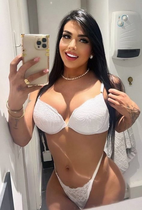 Alejandra - photo 18