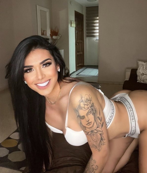 Alejandra - photo 10